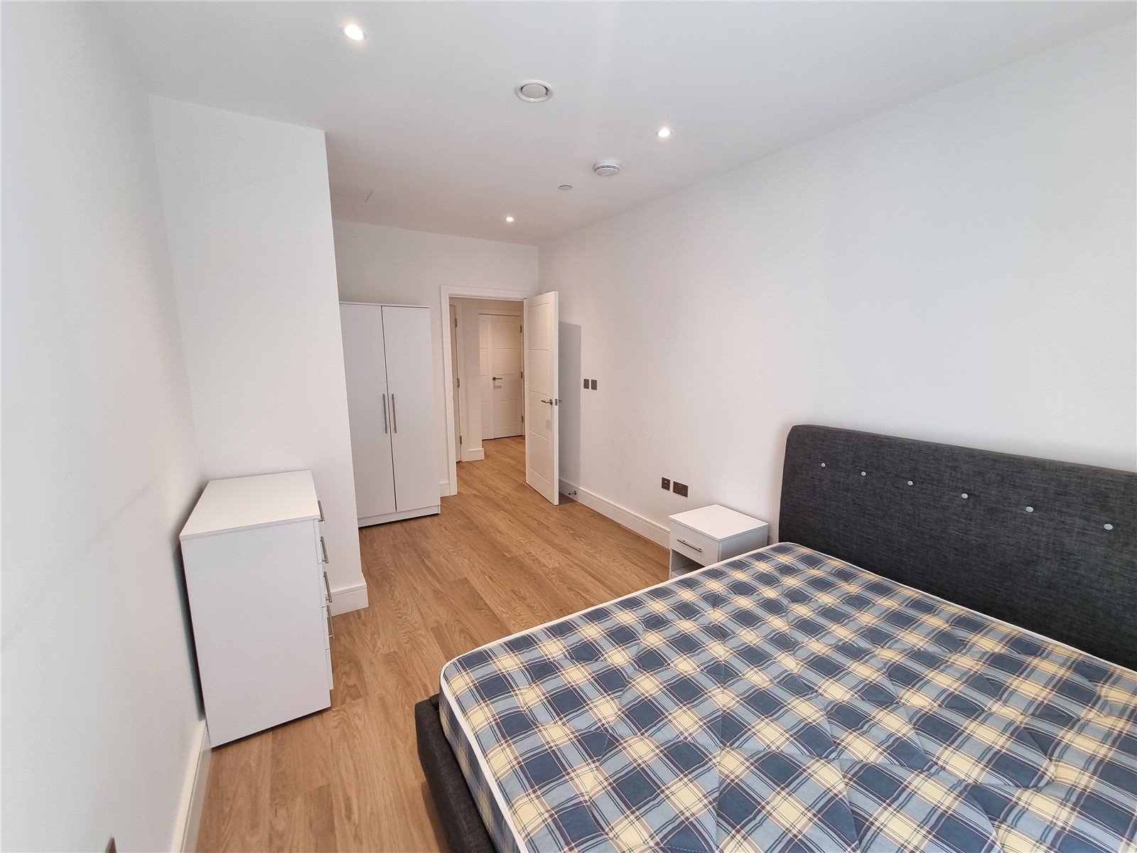 2 bedroom Apartment For Sale - Qube Residential